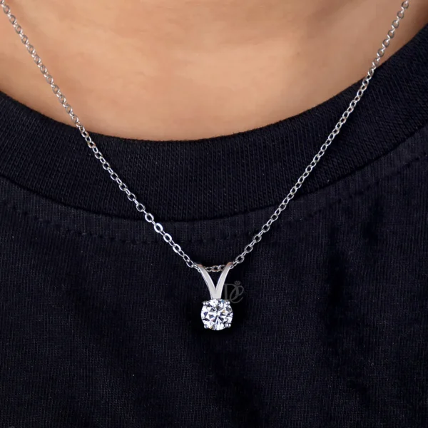 V-Bail Round Solitaire Pendant Chain